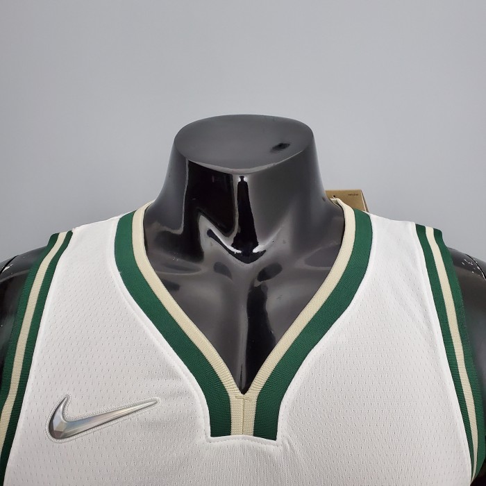 Khris Middleton Milwaukee Bucks 2021/22 Swingman Jersey White - Image 5