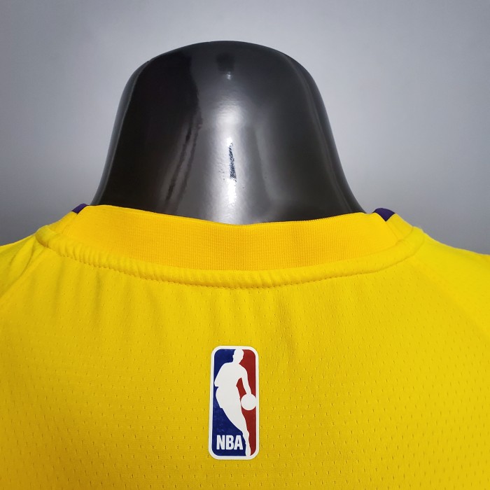 LeBron James Los Angeles Lakers 2020/21 Swingman Jersey Yellow - Image 9