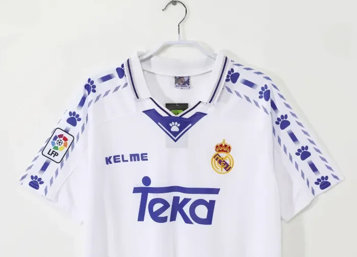 Real Madrid Home Retro Jersey 1996/97 - Image 4
