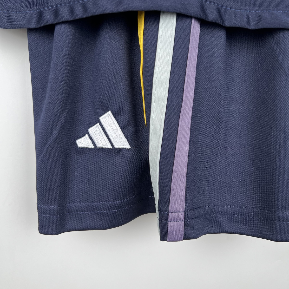Real Madrid Away Kids Jersey 23/24 - Image 4