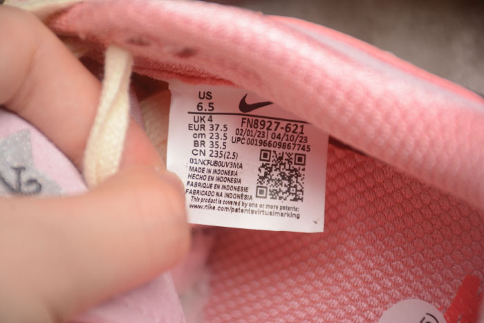 SB Dunk Low LX 'Barbie' FN8927-621 - Image 2