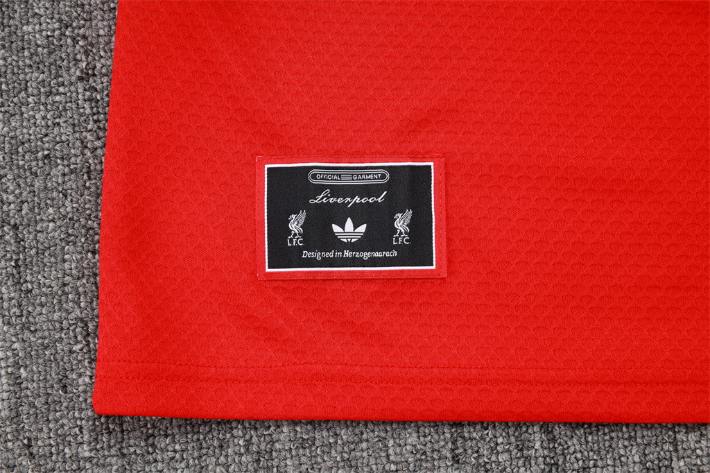 Liverpool Training Short sleeve Suit 25/26 - Image 16