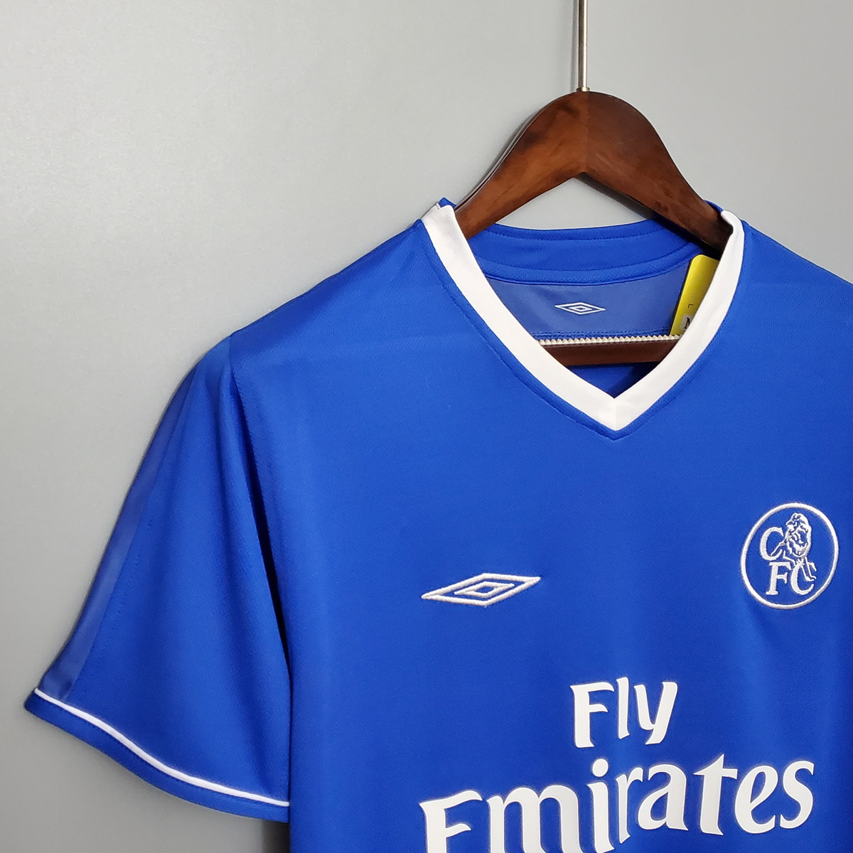 Chelsea Home Retro Jersey 2003/05 - Image 5